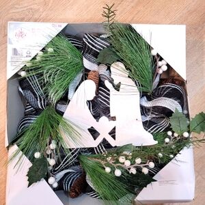 Holiday Time 22 Inches Christmas Wreaths